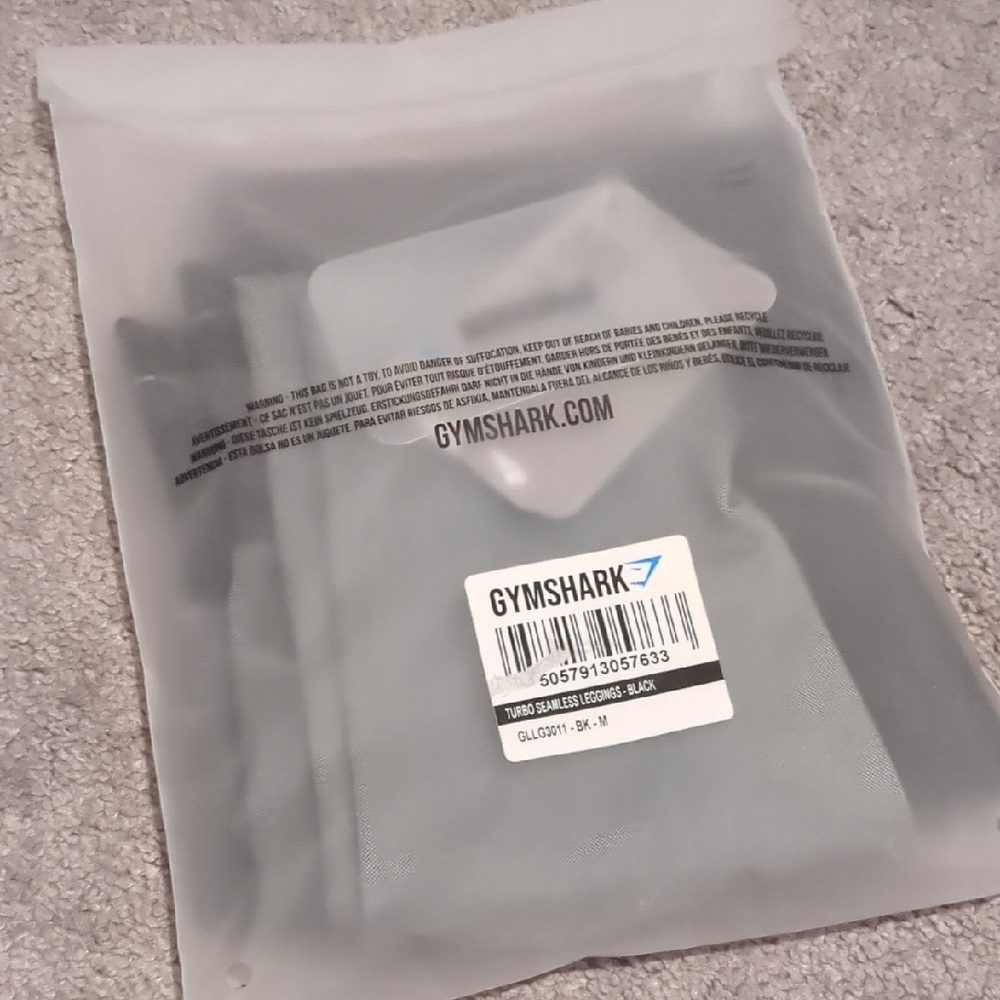 Gymshark Black Turbo Seamless Leggings Medium NWT
